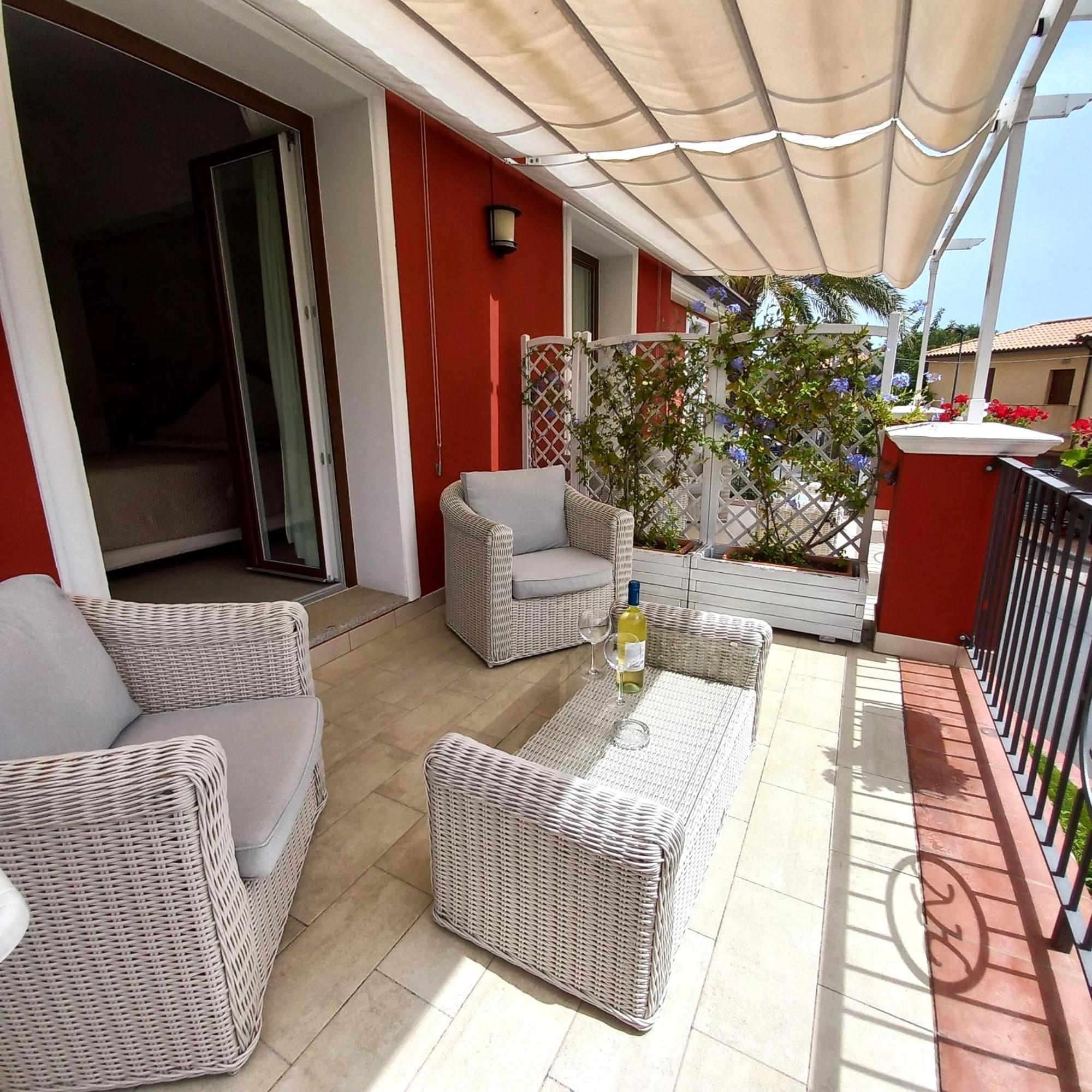Hotel Nicoletta Santa Maria Navarrese Buitenkant foto